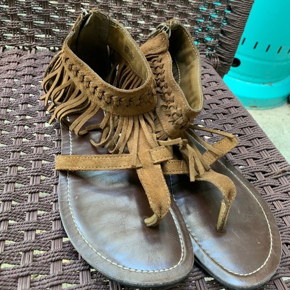 Minnetonka Boho Style Brown Suede Fringe Tassel Sandals Size 9 - Picture 2 of 11